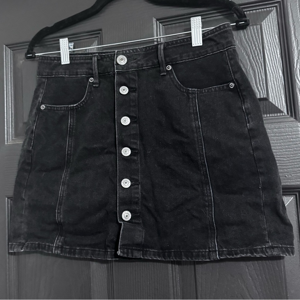 American Eagle Outfitters Black Mini Skirt for Casual Night Out